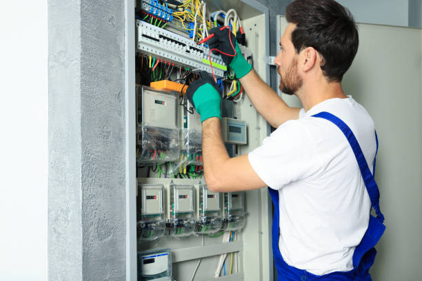 Best Emergency Electrical Repair  in Locust Valley, NY